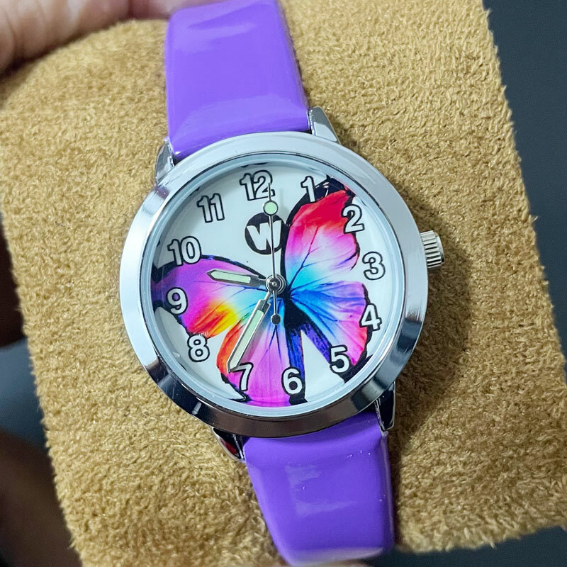 Новинка 2022, кварцевые наручные часы для маленькой девочки с рисунком бабочки, повседневные светящиеся забавные детские часы из искусственной кожи