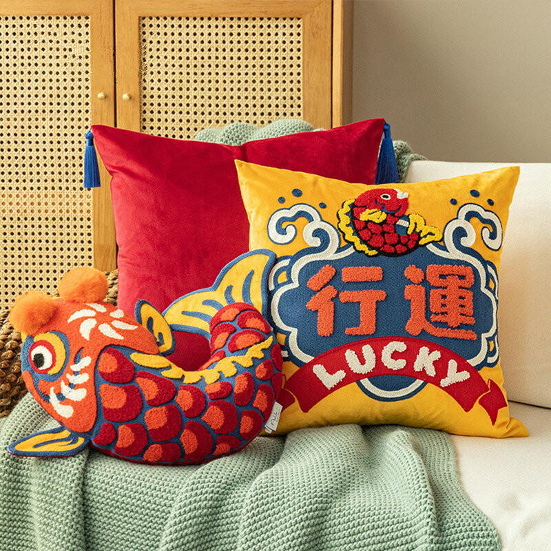 DUNXDECO Fish Cushion Decorative Pillow Joy Chinese Traditional Lucky Fish Embroidery Cushion Cover Sofa Chair Bedding Coussin