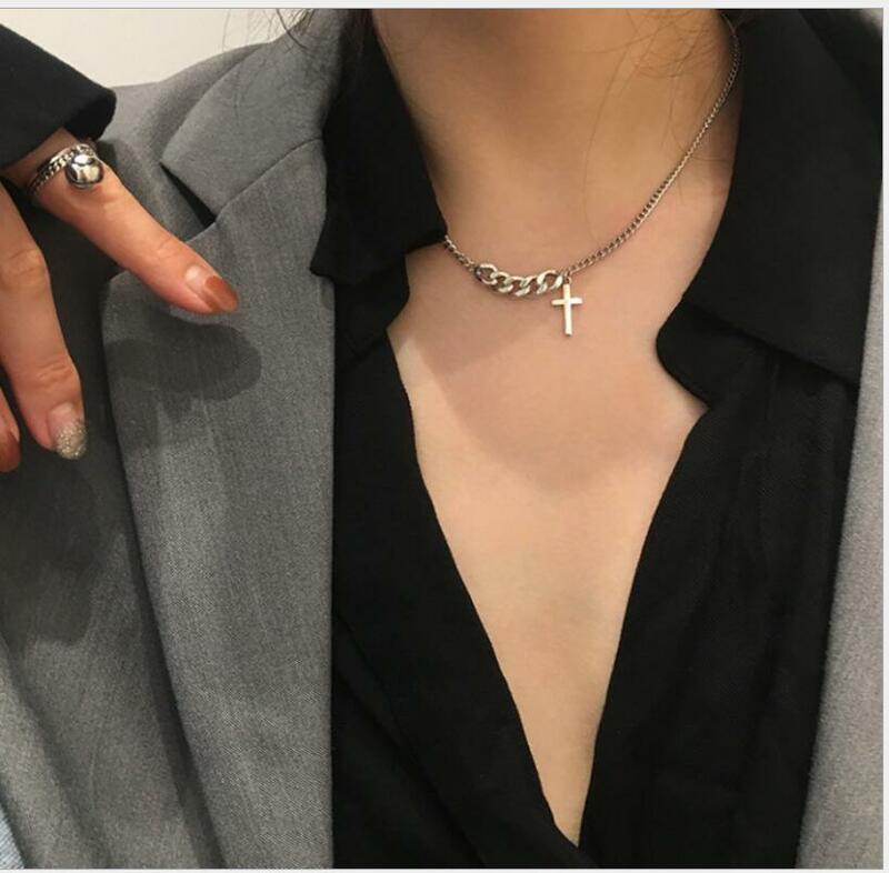 Prosta klasyczna moda dwustronna krzyż antyczny srebrny kolorowy wisiorek dziewczyna krótki długi łańcuszek naszyjniki biżuteria dla kobiet S2198