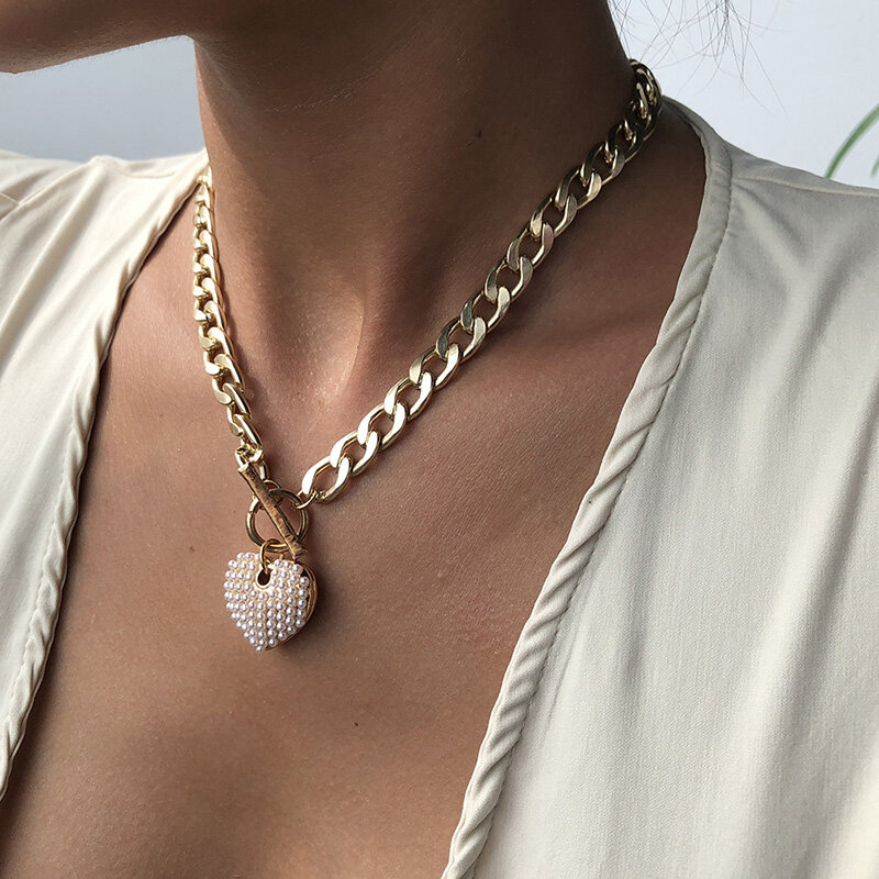 New Double Heart-Shaped Love Necklace Personality  Hollow Love Pendant Chokers Gold Silver Color Clavicle Chain Women's Jewelry