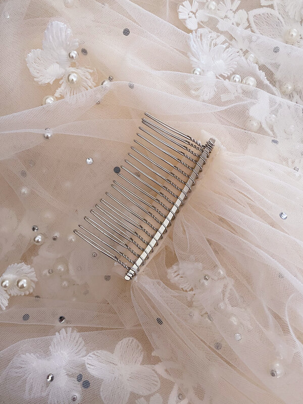 Applique Kerudung Pernikahan 3D Bunga Mutiara Kerudung Pengantin Panjang Kapel Manik-manik Elegan Kerudung Pengantin Aksesori Pernikahan
