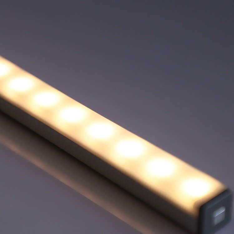 Luz LED nocturna para dormitorio, iluminación de escritorio, lámpara de armario al aire libre, carga USB, succión magnética, 40cm de largo, 14LED
