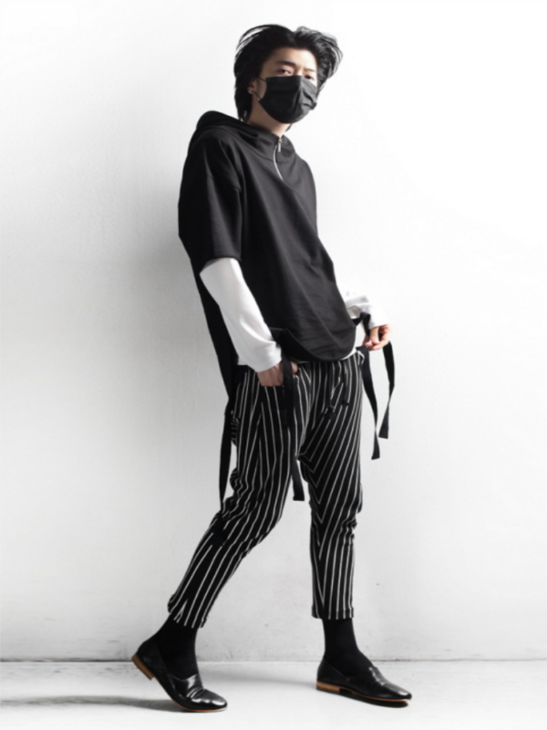 Celana Kasual Pria Baru Gaya Penata Rambut Penyanyi Kenzo Fashion Kasual Kepribadian Fashion Bergaris Ukuran Besar Celana Selangkangan Gantung