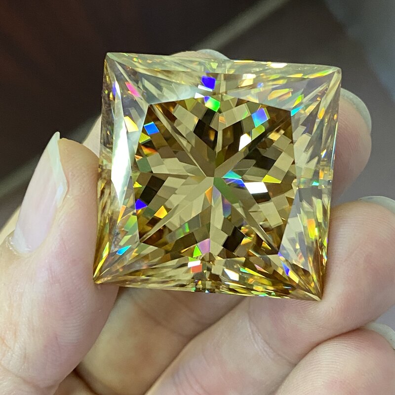 Meisidian duży rozmiar księżniczka Cut 30x30x22.8mm 154 karatowego złota żółty Moissanite diamentowy kamień