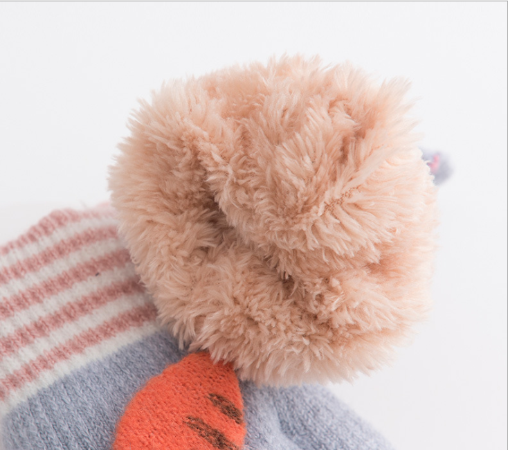 New knitting warm gloves for children with radish bag