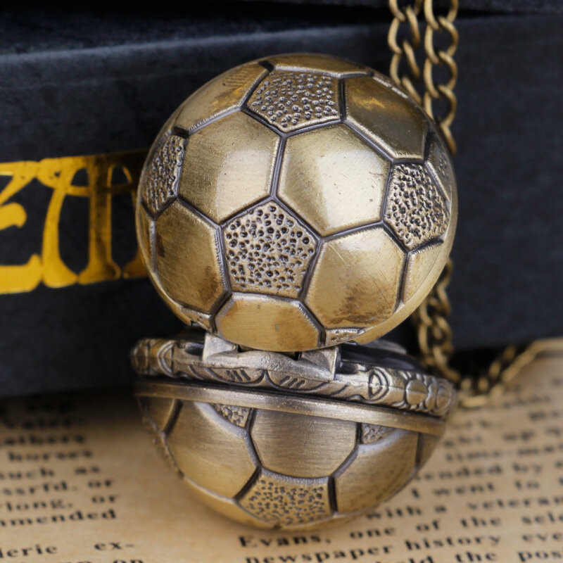 الإبداعية لكرة القدم البرونزية ريترو ستايل ساعة جيب كوارتز قلادة فوب هدية رائعة