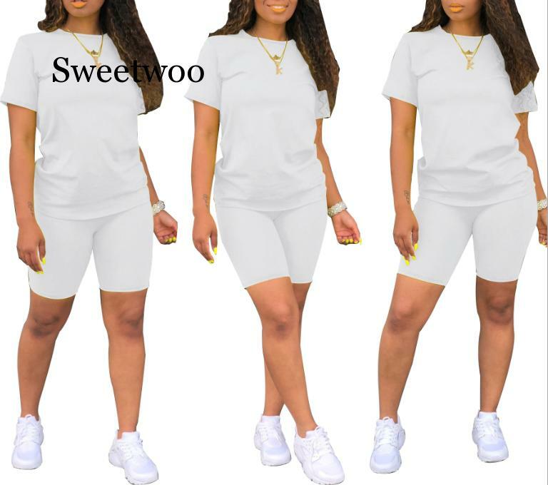 Повседневный комплект из двух предметов SWEETWOO, сексуальные Клубные наряды, женская футболка с V-образным вырезом и коротким рукавом и шорты, спортивные костюмы, комплекты