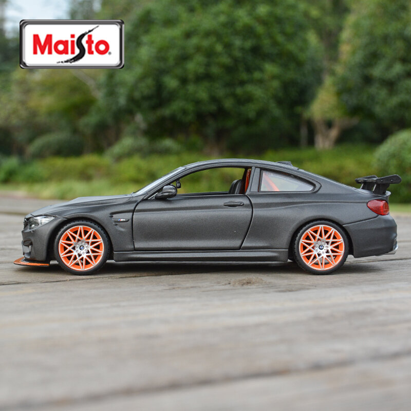 Maisto 1:24 BMW M4 GTS Sports Car Static Die Cast Vehicles Collectible Model Car Toys