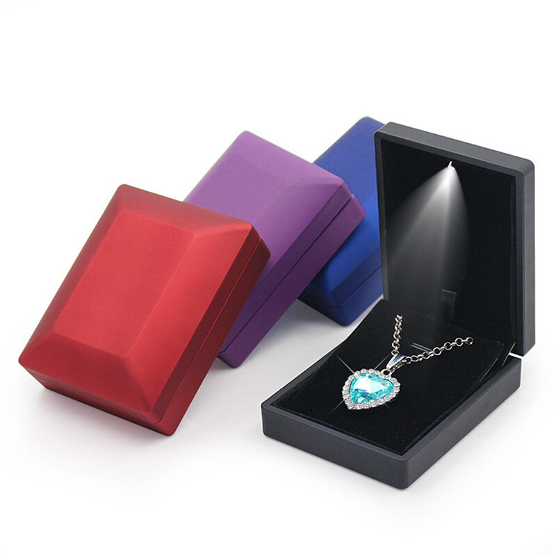 JAVRICK-Caja de regalo con luz LED para collar, expositor de joyas, colgante de boda