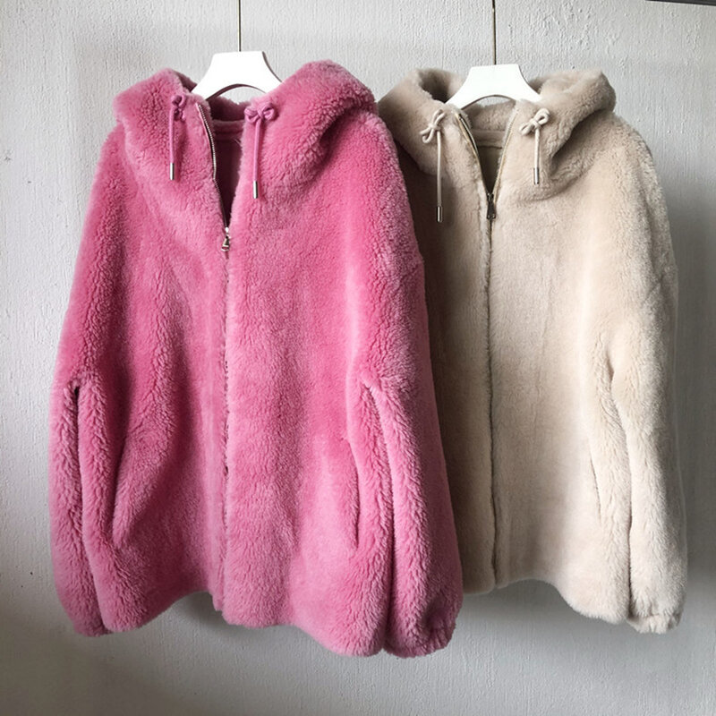 Giacche in pelle di pelliccia di lana con cappuccio da donna di design Chic invernale C270