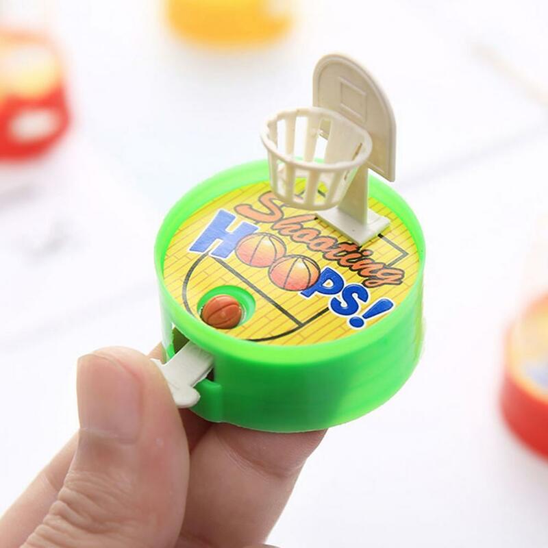 12 Buah Basket Jari Berguna Warna Acak Awet untuk Anak-anak Mainan Basket Mini Mainan Basket Mini
