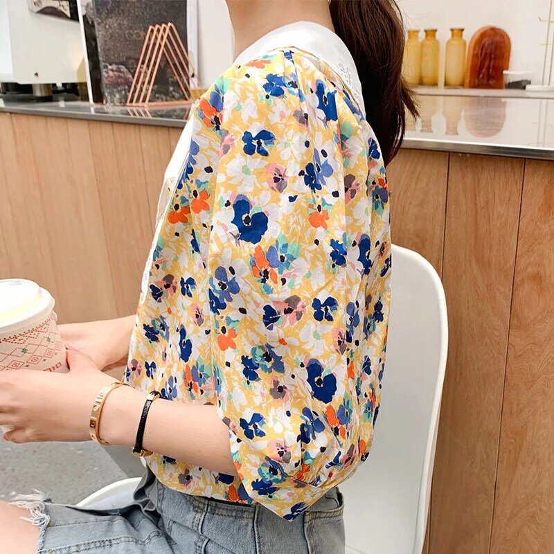 Blusa feminina estampa floral retrô chique, camiseta feminina design manga curta botões vintage