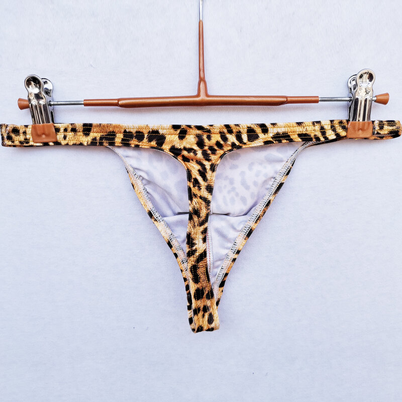 2020 Leopard Print Mens Thongs And G Strings Low Rise Brief Penis Hipster Men's Briefs Sexy Thongs Breathable Thong HT032