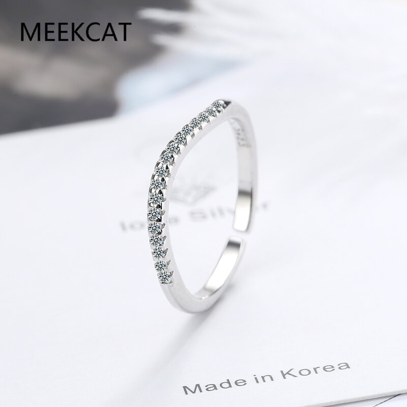 Женское Обручальное кольцо из серебра 925 пробы с муассанитом