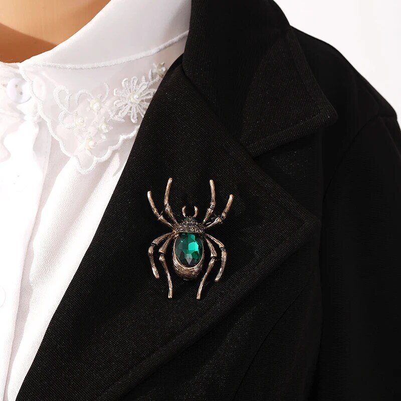 Broche araignée en cristal vert à la mode, broche d'insecte, bijoux exquis de fête pour dames, cadeau