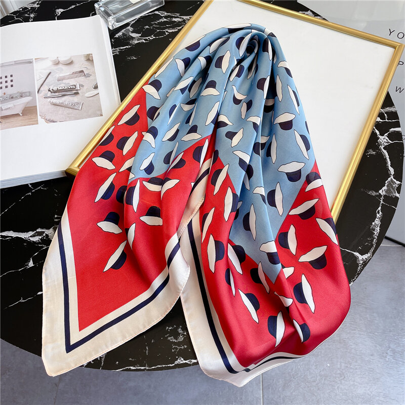 Pañuelo cuadrado de seda para mujer, Bandana suave con estampado de diseño, para primavera, 2022