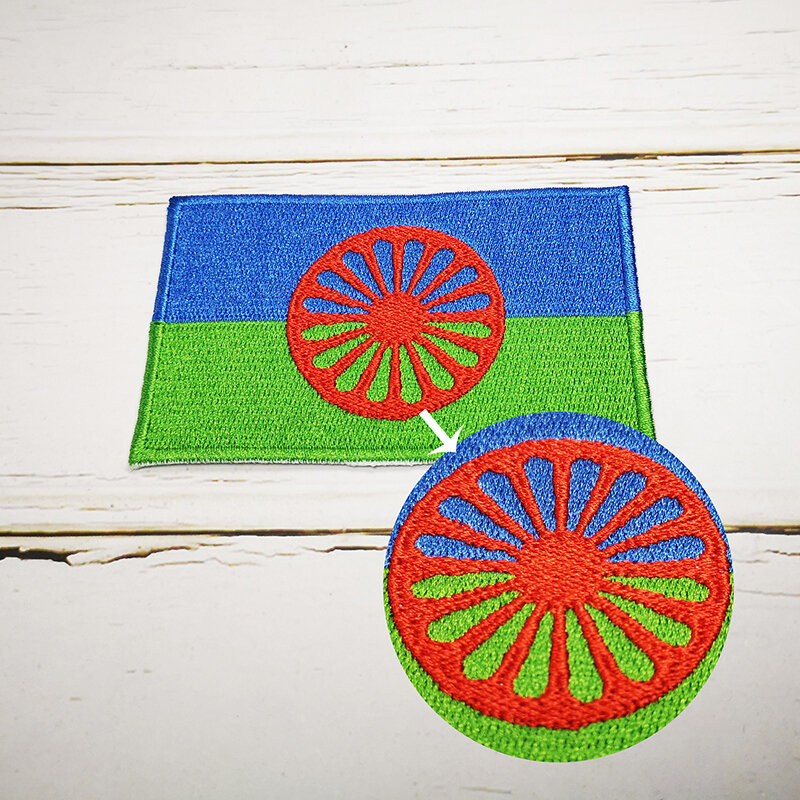 Gypsy Flag Full 100% Patch For Vest Hat Jeans Iron On Broderie Badge Tag Brodé 8 * 5 cm Romani Peoples DIY Nationl Flag