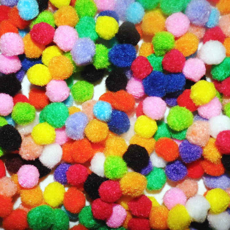 100 sztuk 1.5cm pompon mix kolor pompon DIY akcesoria odzieży ręcznie robione zabawki Craft materiał kreatywne aktywności przedmioty rodzina zabawa OEM