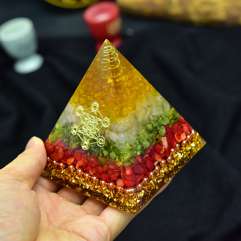 Orgonite エネルギーピラミッドの装飾 Orgone アキュムレータ石変化磁場の生活レイキヒーリング樹脂ジュエリー