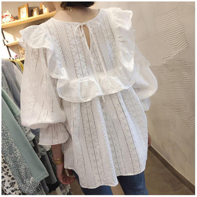 Blusa holgada con bordado calado para mujer, camisa blanca con volantes, blusa de encaje, primavera y verano, novedad, D315