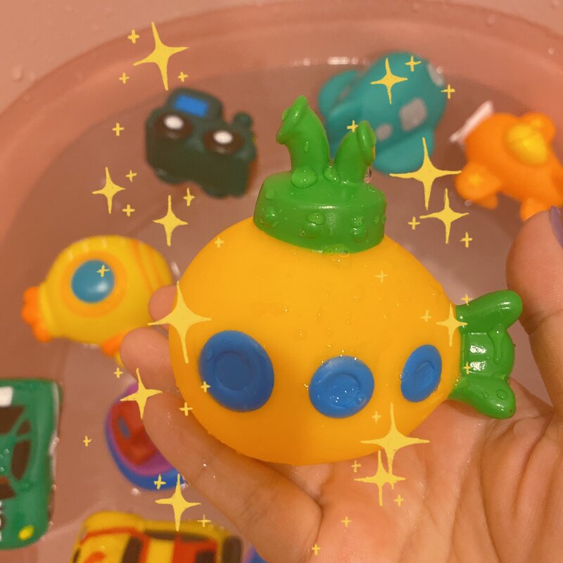 Baby Bath Toy nuoto giocattoli d'acqua cartone animato gomma morbida auto barca aereo galleggiante spremere suono acqua Spray bambini giochi d'acqua giocattoli regali