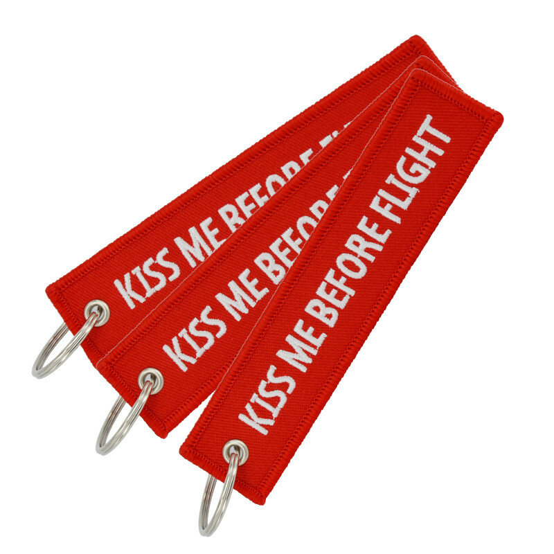 5 sztuk/partia Kiss Me przed lotem brelok haft Anahtarlik etykieta czerwony przycisk klucz z obręczą łańcuch na prezenty w lotniczym stylu breloki do kluczy samochodowych