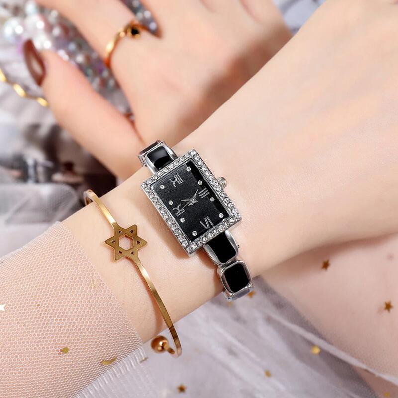 ผู้หญิงเรขาคณิตสแควร์ขนาดเล็กนาฬิกา Rhinestone ควอตซ์นาฬิกาข้อมือของขวัญ