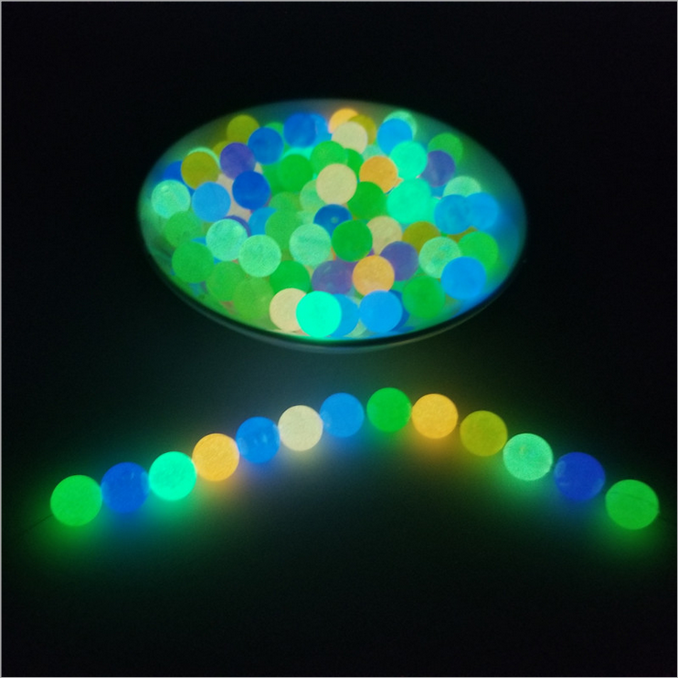 6-8-10-12mm Glow In The Dark branelli allentati di pesca per la collana medaglione luminoso gioielli fai da te che fanno perle acriliche