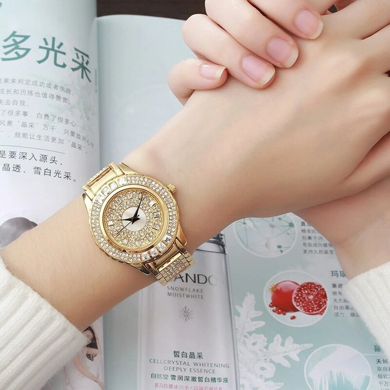 2021 Geneva дизайнерские женские часы, Роскошные блестящие бриллианты, женские кварцевые часы, Модный золотой браслет, наручные часы, ледяные часы XFCS