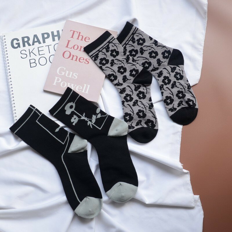 Шикарные Жаккардовые Женские носки в студенческом стиле корейские винтажные хлопковые носки с цветочным принтом серые, черные, Харадзюку носки средней длины Skarpetki