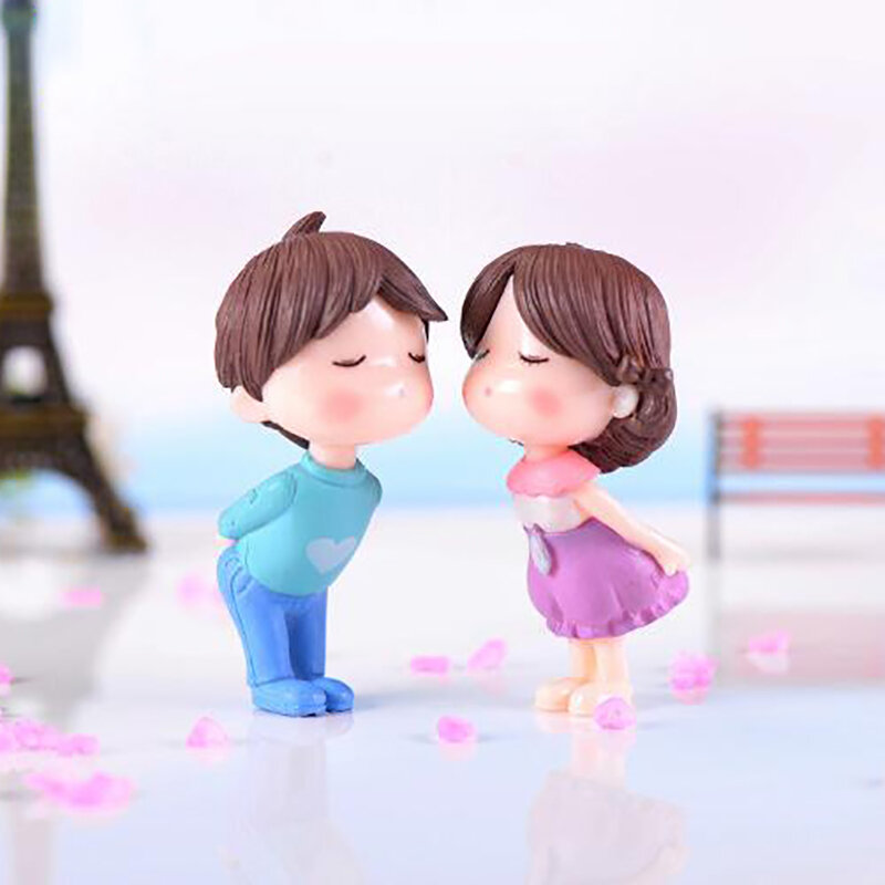 2pcs/set New Creative Miniature Ornaments Boy Girl Sweety Lovers Couple Figurines Craft Fairy Resin Dolls Wedding Accessories