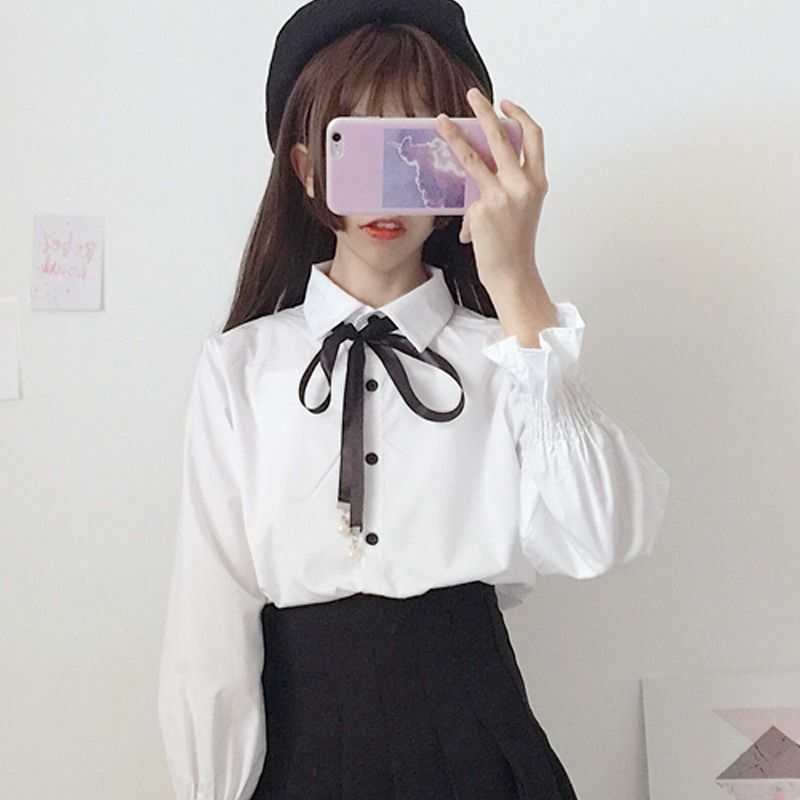 Japanse Stijl Eenvoudige Koreaanse Mode Stijl Boog Kralen Lange Bell Mouwen Student Wit Overhemd Vrouwelijke Vrouwen Tops Button Up Harajuku