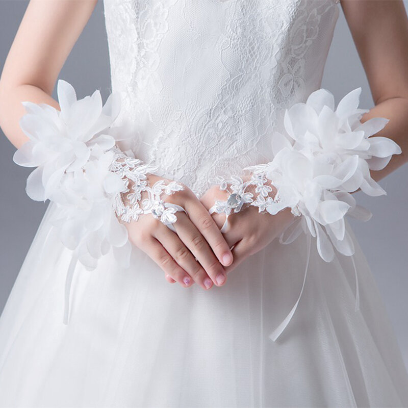 Gants de mariage sans doigts en dentelle perlée pour patients, fille de fleur de beauté, rouge et blanc, accessoires de mariage, mode 2019, 20x8cm