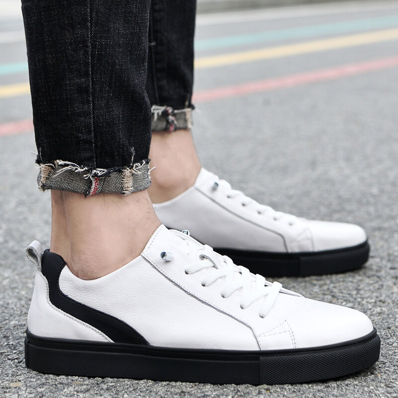 Zapatos informales de piel auténtica para hombre, zapatillas cómodas de cuero de calidad, versión coreana, color blanco