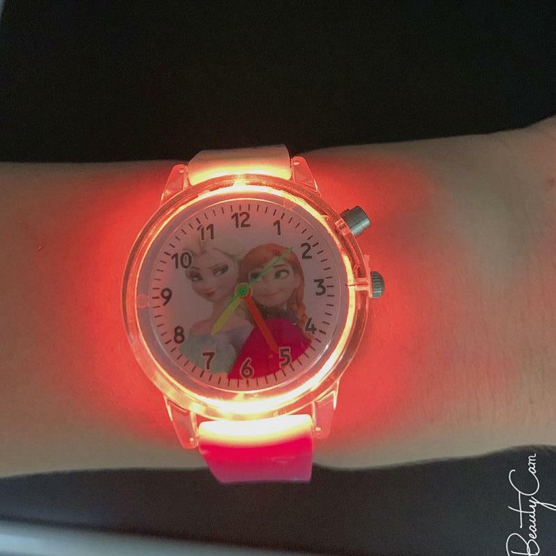 Montre-bracelet princesse Elsa pour enfants, montres de dessin animé, source de lumière colorée SpidSuffolk, montre pour garçons et filles, cadeau de fête pour enfants