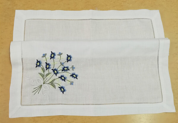 ชุด 12 แฟชั่นผ้ากันเปื้อนสีขาว Hemstitched linen ตารางผ้าเช็ดปากสีปักดอกไม้ชุดแต่งงาน 18x18-inch