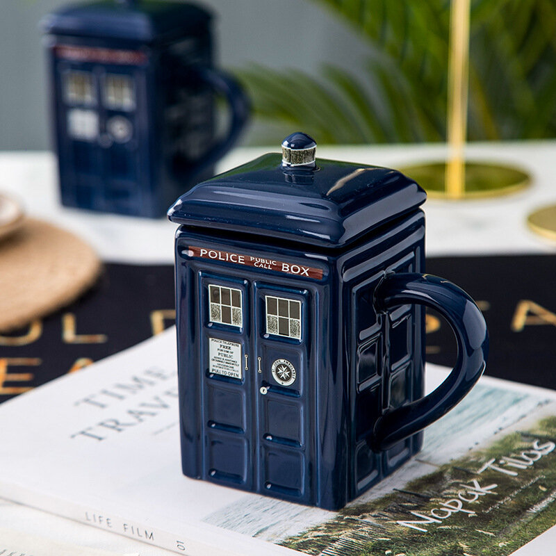 Doctor Who Tardis Creative ตำรวจกล่องแก้วกาแฟเซรามิคถ้วยชาช้อนของขวัญกล่องสีฟ้าและนมเครื่องดื่มถ้วยอาหารเช้า
