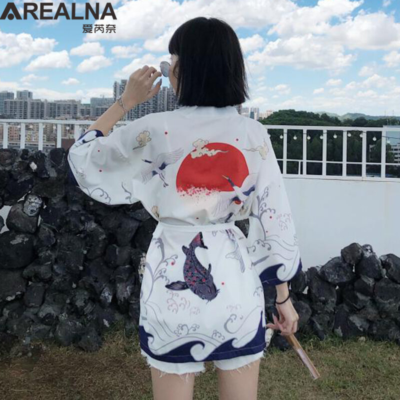 ญี่ปุ่นKimonoเสื้อผ้าแบบดั้งเดิมCraneปลาคาร์พอะนิเมะKimonoเสื้อผู้หญิงSamuraiเสื้อคลุมฮาโอริHombre Yukata Man Cardiganเสื้อ