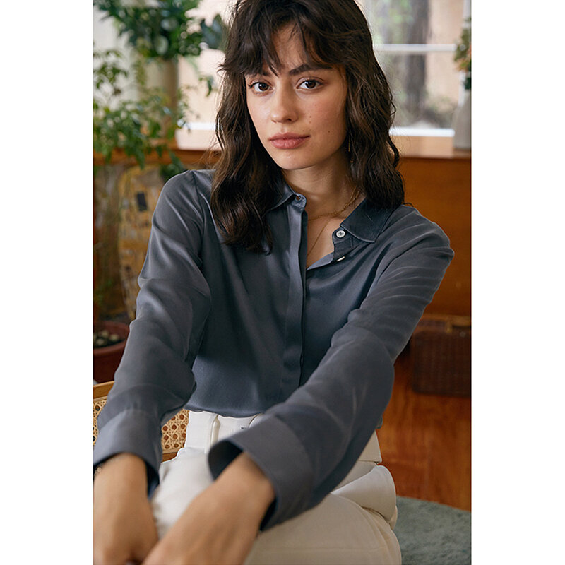 Blusa de seda 100% para mujer, camisa de diseño Simple de 2 colores con cuello vuelto, manga larga, Top de oficina, nueva moda