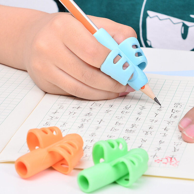 1Pcs 2 Pcs 5Pcs ผู้ถือดินสอเด็ก Beginner การเขียนการเรียนรู้ซิลิโคนช่วย Grip เครื่องมือแก้ไขนักเรียนอุปกรณ์
