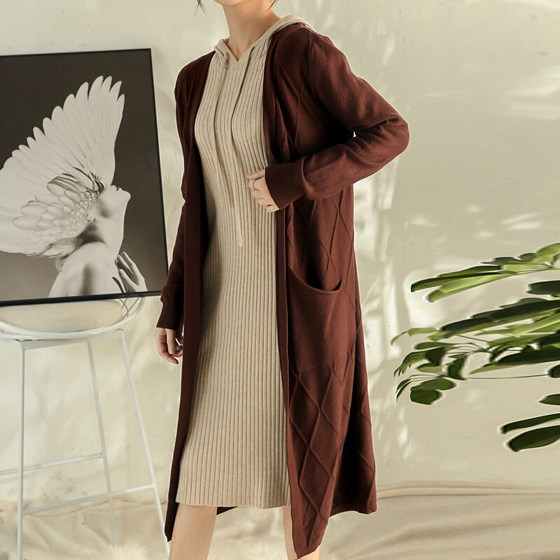 Cappotto maglione Cardigan a media lunghezza da donna maniche Iong a forma di diamante sopra il ginocchio All-Match stile pigro cappotto allentato alla moda coreana