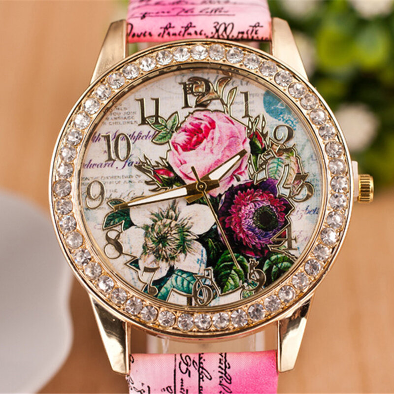 Vendas quentes!!!!! Strass feminino embutidos flor quartzo relógio de pulso, mostrador redondo, pulseira de couro falso, moda