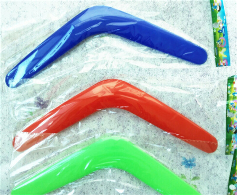 V Form Bumerang hand gefertigte Kunststoff Outdoor Spaß Sport leuchtenden Outdoor-Park spezielle Flugs pielzeug Flugs cheibe fliegende Untertasse