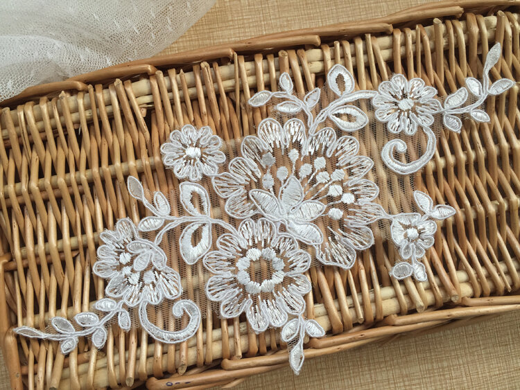 Koronkowa aplikacja medaliony kawałek koronkowy haft aplikacja z koronki DIY suknia ślubna kwiaty koronki