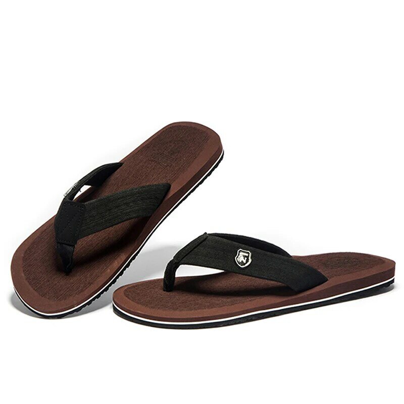 Nowe klapki męskie Letnie klapki plażowe dla mężczyzn Antypoślizgowe klapki męskie Plus Size 48 49 50 Sandały Pantufa