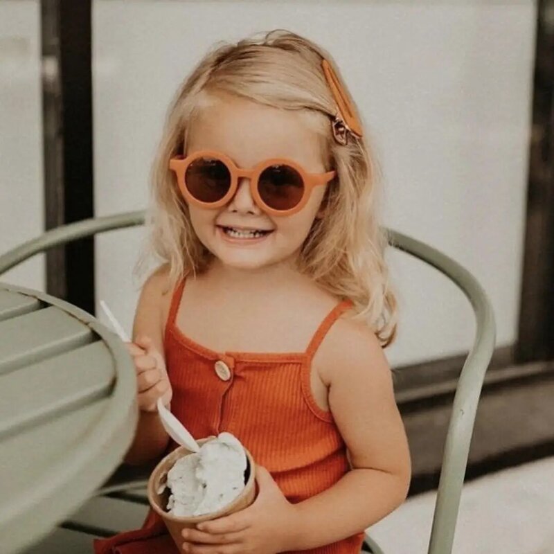 2021 nuovi occhiali da sole per bambini occhiali da vista rotondi a prova di raggi ultravioletti di colore solido retrò per bambini