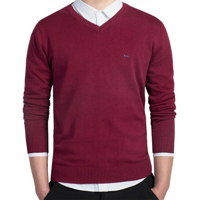 Мужской теплый свитер с V-образным вырезом, с вышивкой