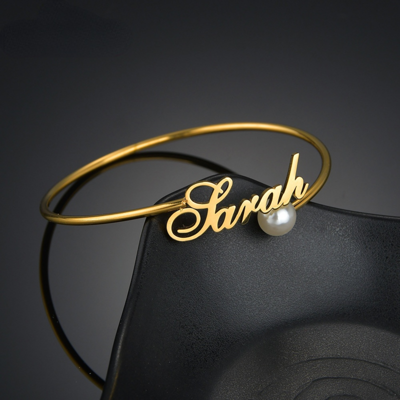 Bracelet à breloques en acier inoxydable, personnalisé avec nom, bijoux en or, perles pour amoureux, anniversaire