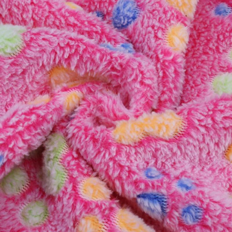 Fashion Cute Dog Cat Pet Puppy Kitten Dog Cat Warm Sleeping Mats Paw Print Fleece Blanket Mat Carpet Towel Sofa Cushion Home