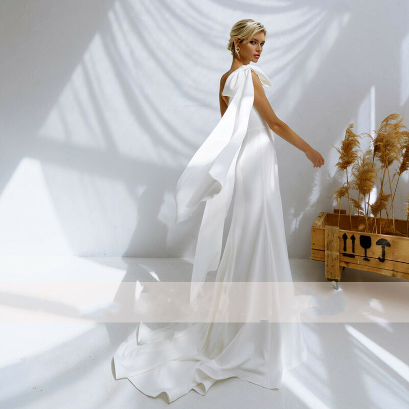Robe De mariée blanche Simple, asymétrique épaule dénudée, conception avec nœud, dos nu, fente latérale, balayage, traine, tache, 2021
